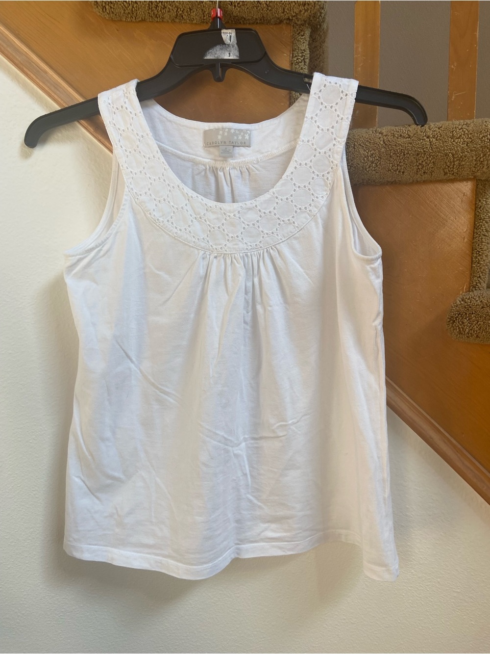 White Carolyn Taylor Cotton Tank Blouse Eyelet Neckline great condition size S